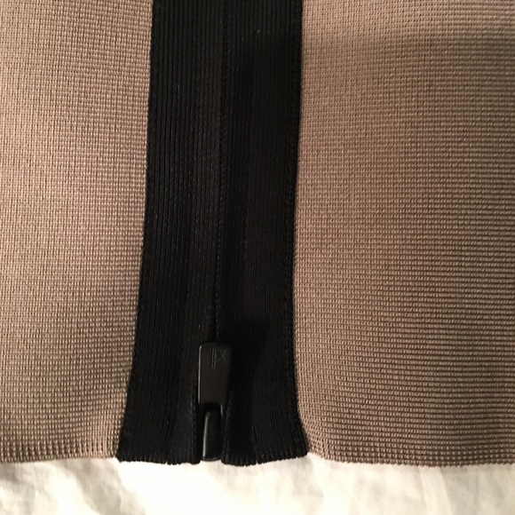 Herve Leger Skirt Size M New With Tags - Picture 4 of 6